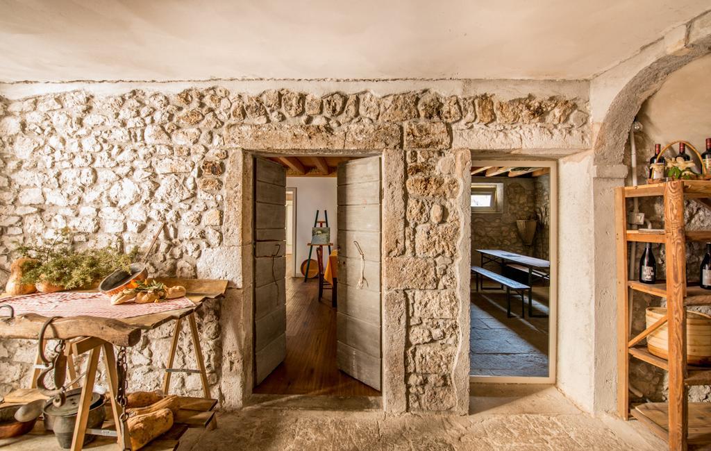 Agriturismo Borgo Titol Tramonti di Sopra Ngoại thất bức ảnh
